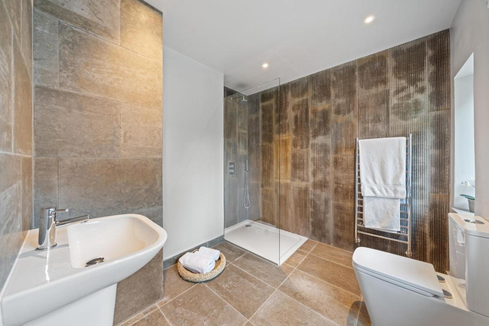 Luxurious 4 Bedroom In Kensington * Londra