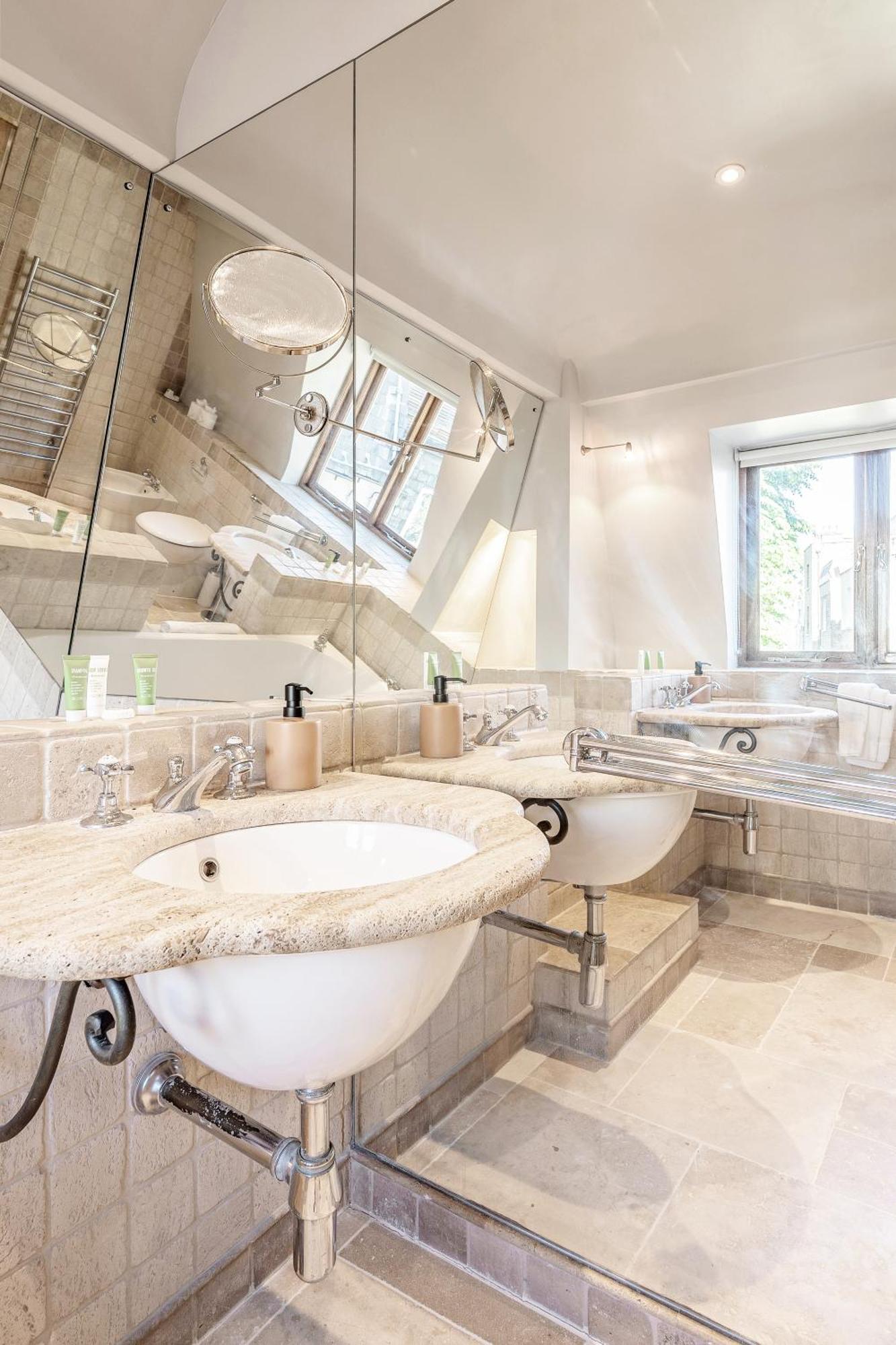 Holiday home Luxurious 4 Bedroom In Kensington London
